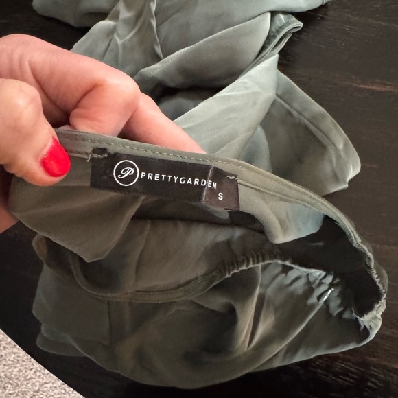 Pretty Garden NWT one shoulder dress size small - Picture 4 of 4